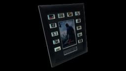 World War Z Movie Scene Pin - Multicolor