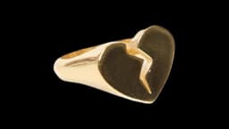Broken Heart Ring - Gold-Tone