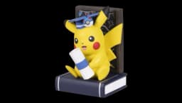 Pokémon Graduation: Pikachu Figure