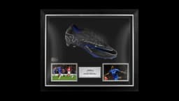 Didier Drogba Signed Vapor Elite Boot In Bubble Frame: Option 1