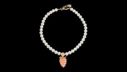 Strawberry-Pendant Necklace - White