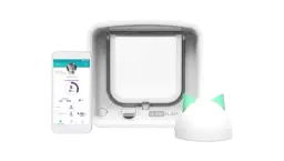 Microchip Cat Door Connect with Hub Bundle